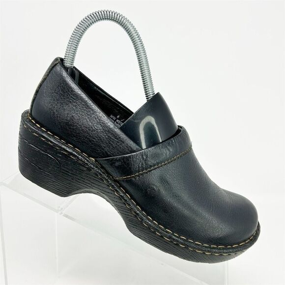 Born Black Leather Slip On Clogs Size 6 Comfortable Casual Shoes Round Toe - Picture 1 of 14